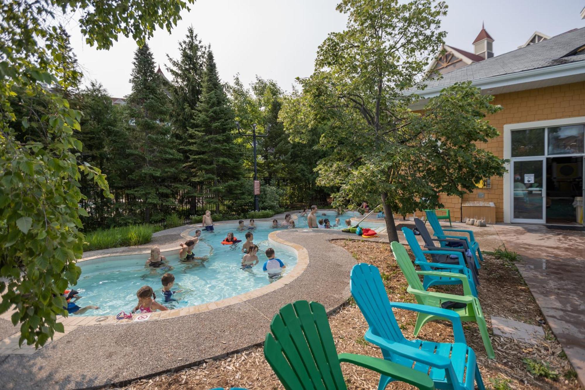 Blue Mountain Resort Inn บลูเมาเทนส์ ภายนอก รูปภาพ