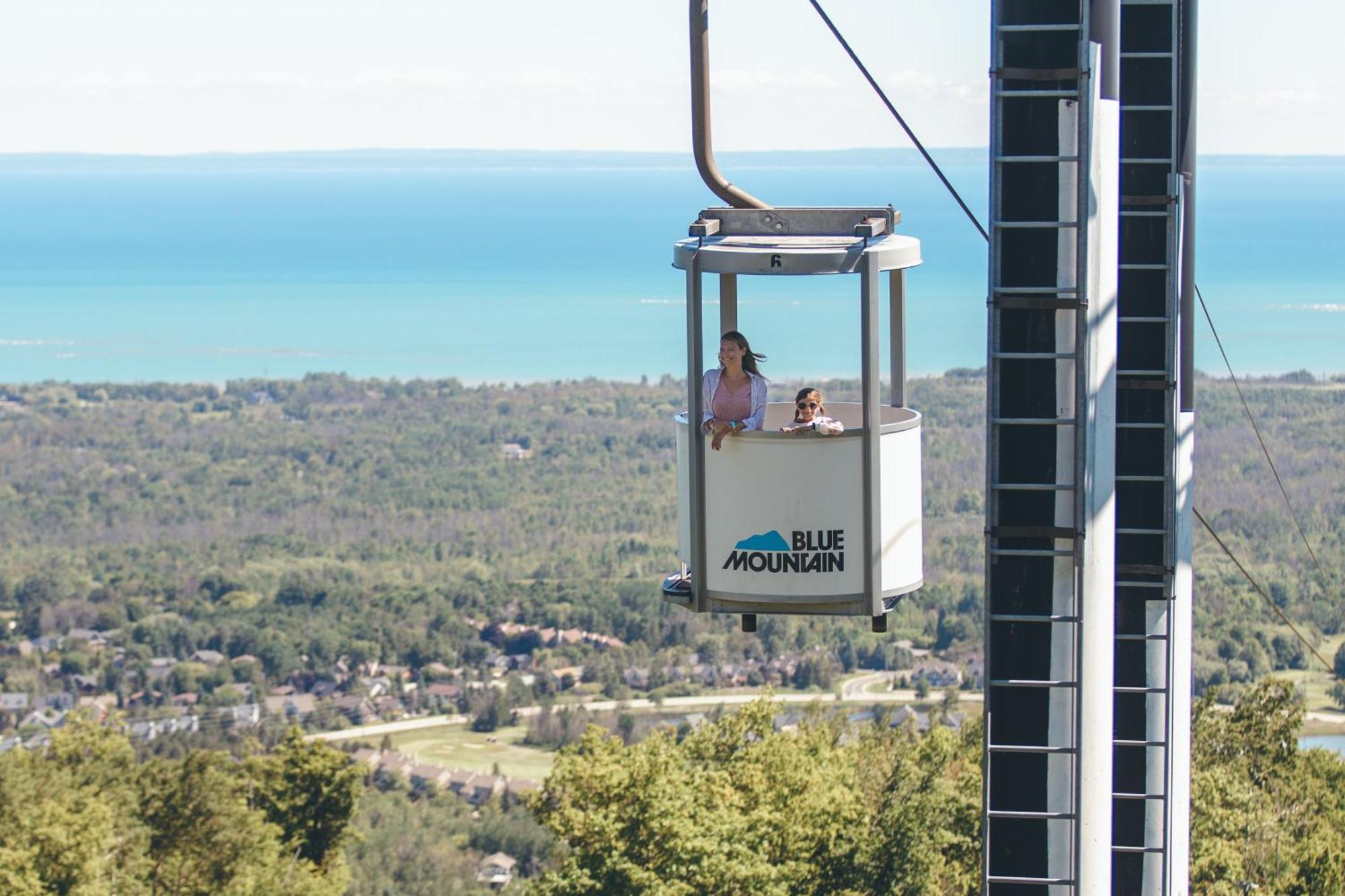 Blue Mountain Resort Inn บลูเมาเทนส์ ภายนอก รูปภาพ