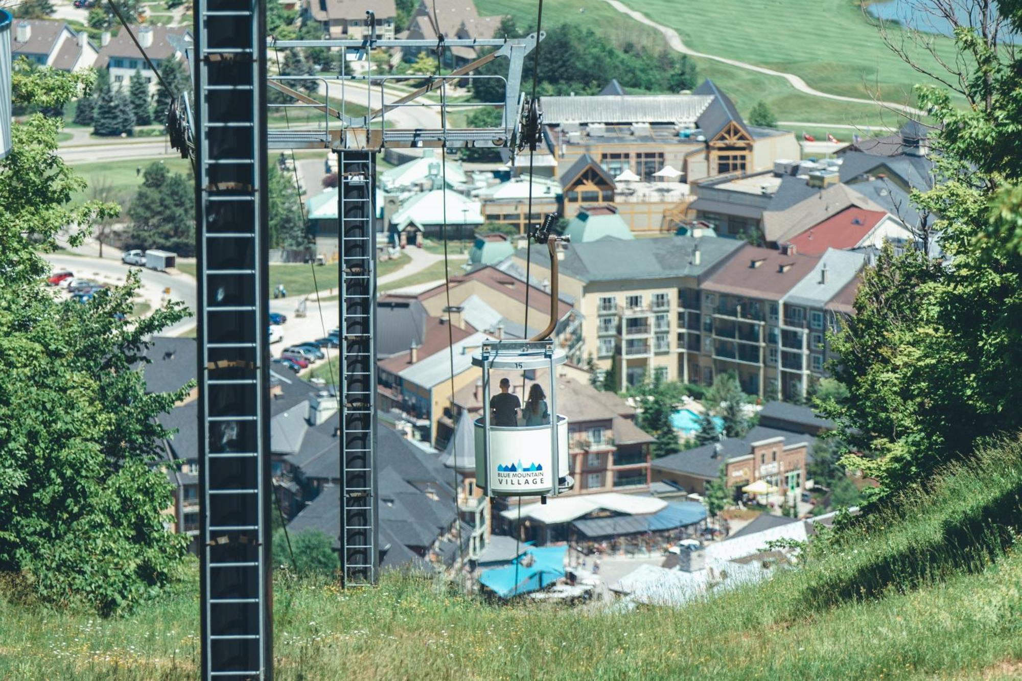 Blue Mountain Resort Inn บลูเมาเทนส์ ภายนอก รูปภาพ