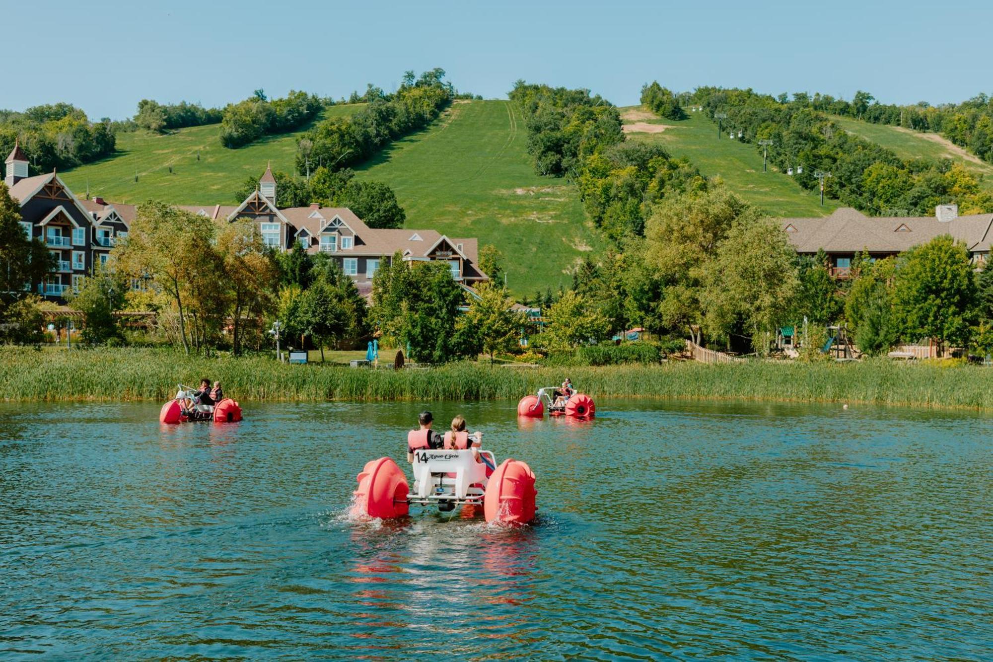 Blue Mountain Resort Inn บลูเมาเทนส์ ภายนอก รูปภาพ